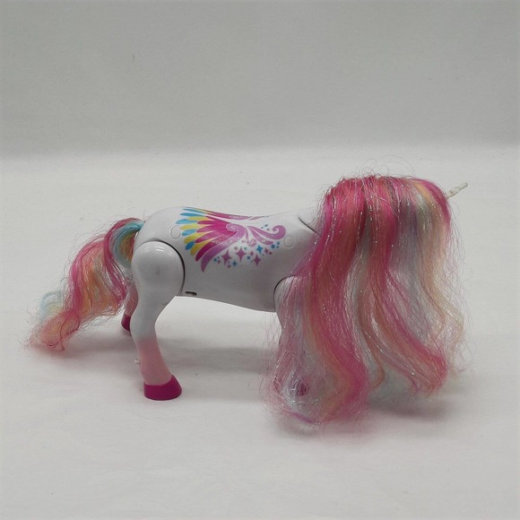 Little Live Pets My Dancing Unicorn Rainbow Lights Up Music Interactive Kids Toy - Picture 5 of 6